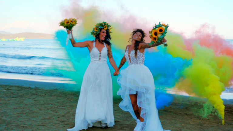 Un mare di colori. Elisabetta e Francesca si sposano